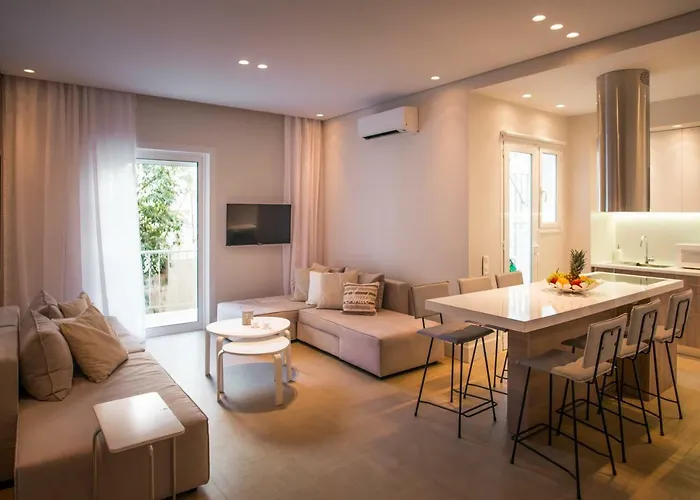 Elegant House Under Acropolis